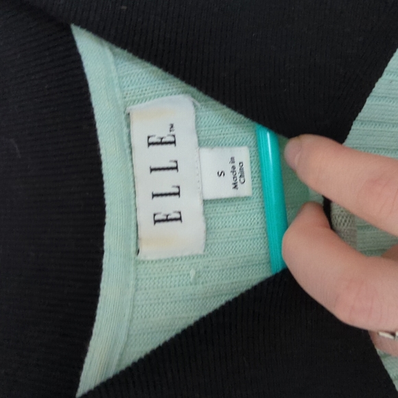 Elle Sweater - Picture 4 of 9